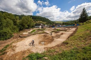 X5rqM3EomBDIyRXCNPKhQxrgch7JdxCO